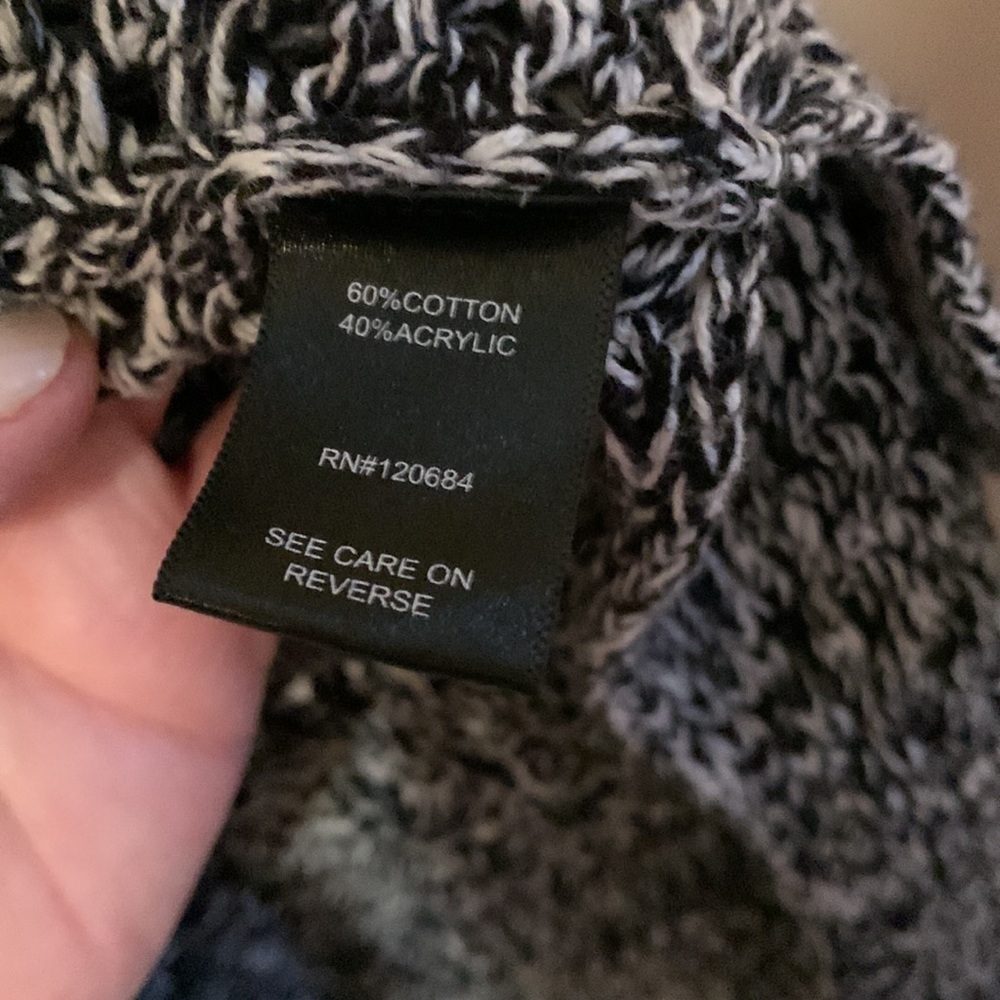 Torrid sweater - Picture 9 of 9